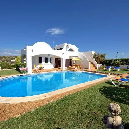 Gira Villa